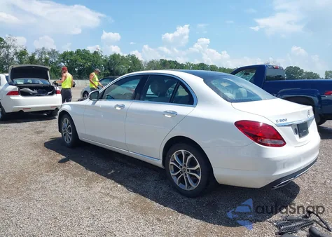 2018 Mercedes-Benz C 300 4Matic из США, поврежденный, VIN WDDWF4KB9JR385639